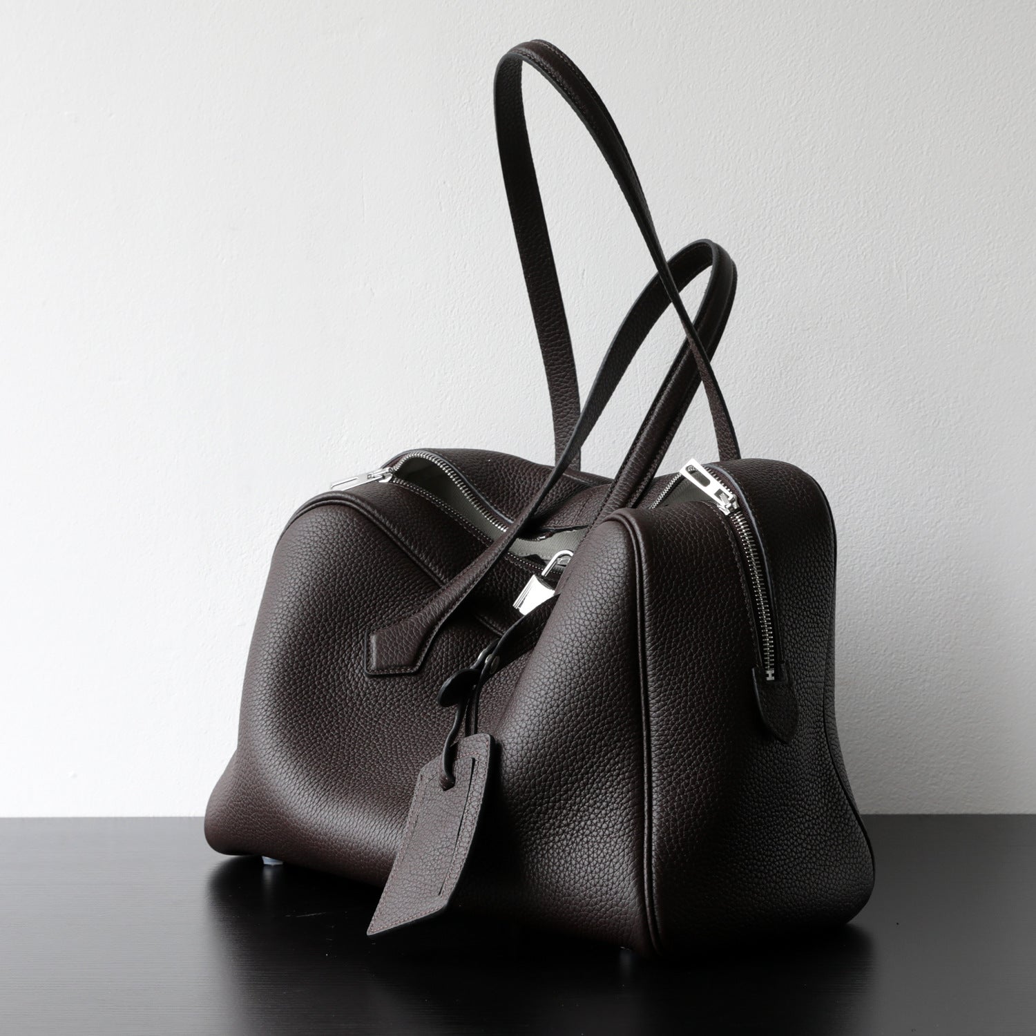 Ladies' hand-held crossbody bag