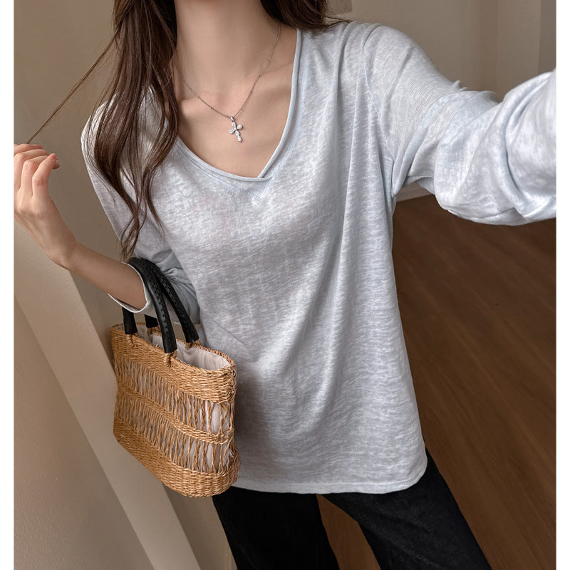 Relaxed long sleeve T-shirt for women, V-neck, snowflake cotton, inner wear or outer layer, straight shoulder, fashionable basic, loose fit, slimming top