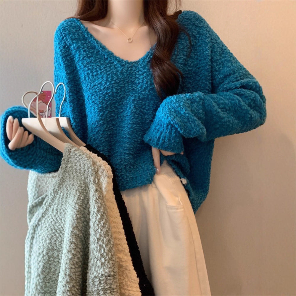 Women's Short V-Neck Knit Top