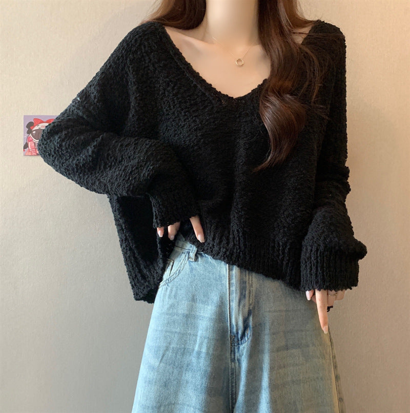 Women's Short V-Neck Knit Top